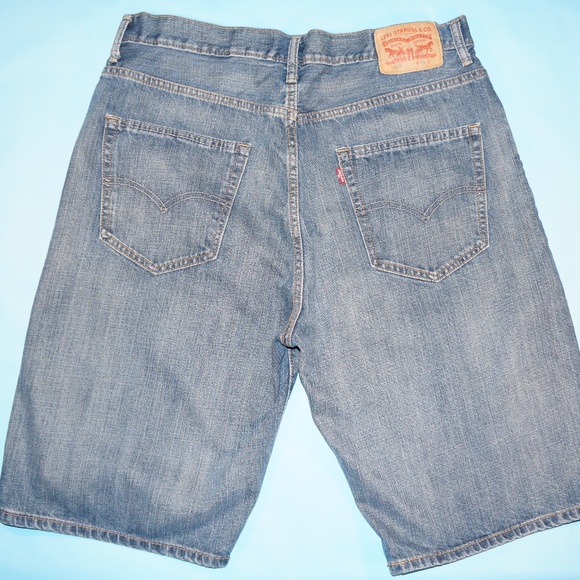 Levi's Other - LEVI'S 569 Loose Fit Shorts size w 36